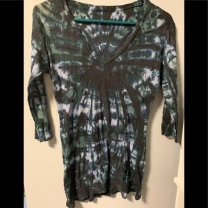 3/$30🌸 Tie Dye 3/4 Sleeve V Neck Shirt